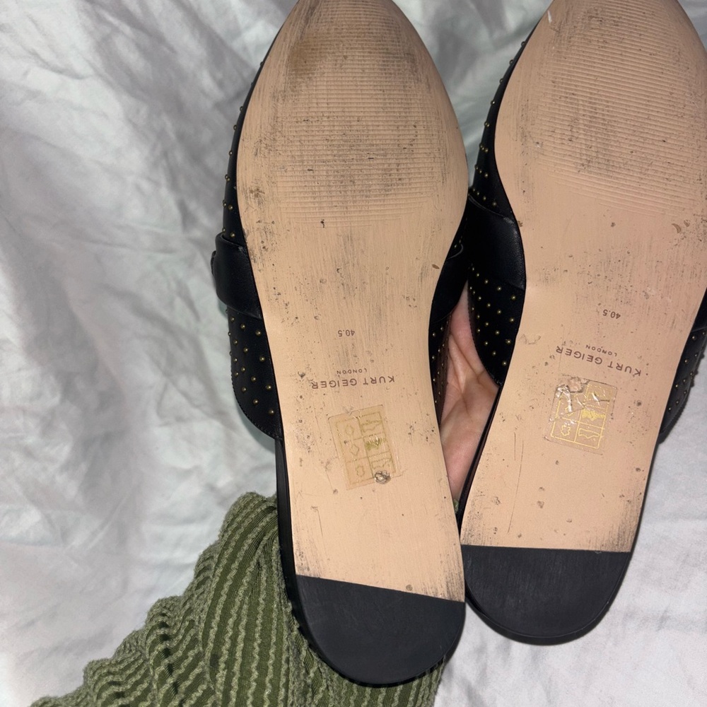 Kurt Geiger Black Mules with Gold Chain Detail 40.5 - Picture 6 of 6